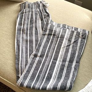 Grey & white wide leg pant
